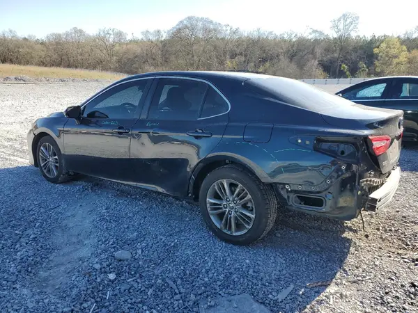 4T1B11HK8JU537688 2018 TOYOTA CAMRY - Image 2