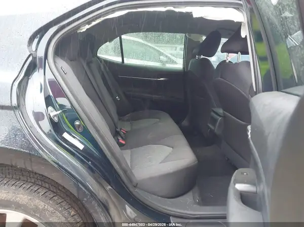 4T1B11HK8JU538324 2018 TOYOTA CAMRY - Image 8
