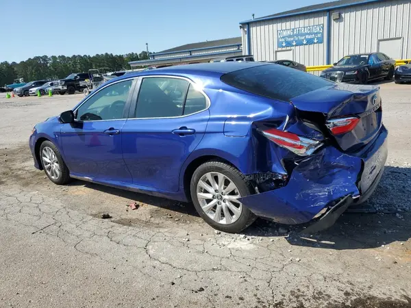 4T1B11HK8JU540154 2018 TOYOTA CAMRY - Image 2