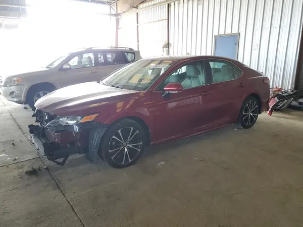 4T1B11HK8JU543328 2018 TOYOTA CAMRY - Image 1
