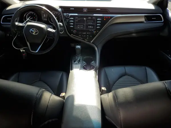 4T1B11HK8JU543765 2018 TOYOTA CAMRY - Image 8