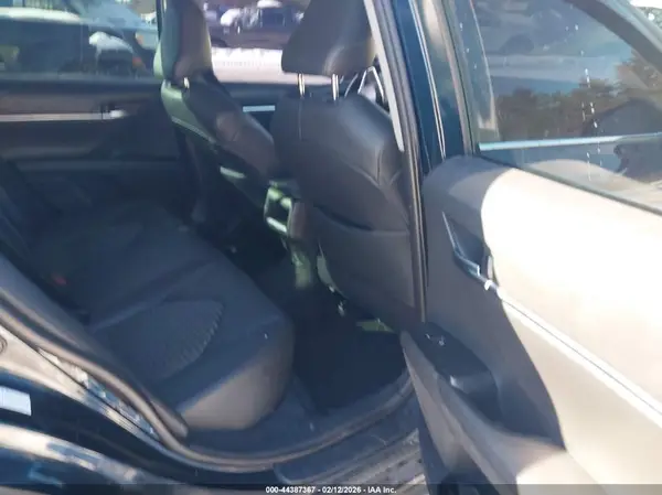 4T1B11HK8JU545497 2018 TOYOTA CAMRY - Image 8