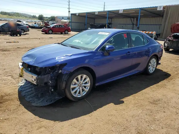 4T1B11HK8JU546195 2018 TOYOTA CAMRY - Image 1