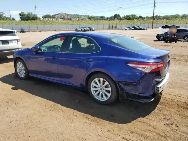 4T1B11HK8JU546195 2018 TOYOTA CAMRY - Image 2