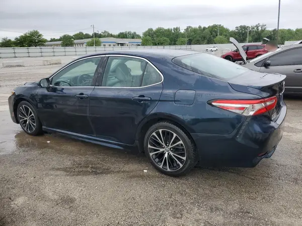 4T1B11HK8JU547525 2018 TOYOTA CAMRY - Image 2