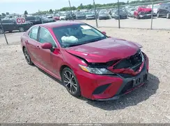 4T1B11HK8JU548402 2018 TOYOTA CAMRY
