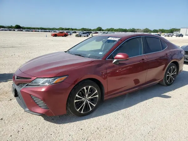4T1B11HK8JU553129 2018 TOYOTA CAMRY - Image 1