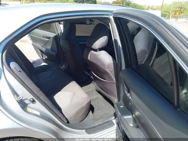 4T1B11HK8JU554460 2018 TOYOTA CAMRY - Image 8