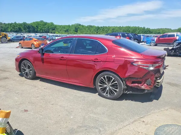 4T1B11HK8JU554989 2018 TOYOTA CAMRY - Image 2