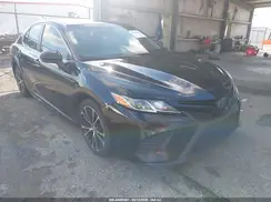 4T1B11HK8JU557360 2018 TOYOTA CAMRY
