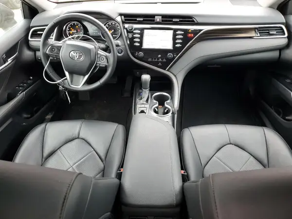 4T1B11HK8JU560064 2018 TOYOTA CAMRY - Image 8