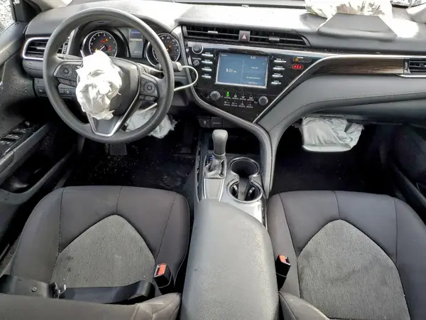 4T1B11HK8JU561019 2018 TOYOTA CAMRY - Image 8