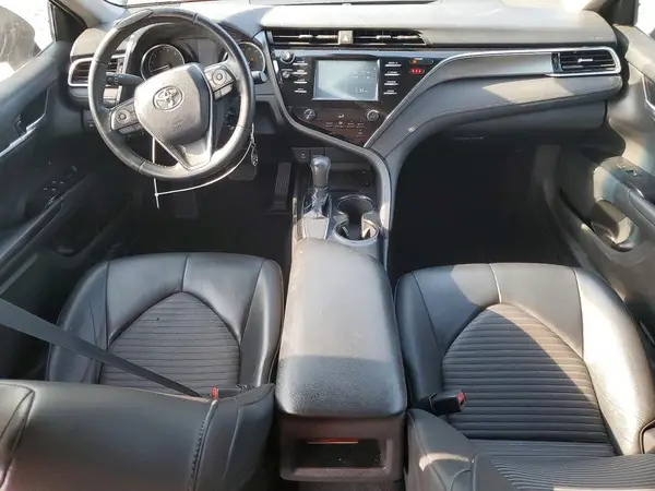 4T1B11HK8JU561621 2018 TOYOTA CAMRY - Image 8