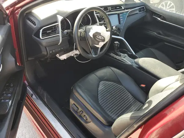 4T1B11HK8JU562929 2018 TOYOTA CAMRY - Image 8