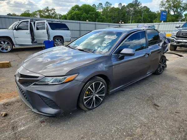 4T1B11HK8JU563532 2018 TOYOTA CAMRY - Image 1