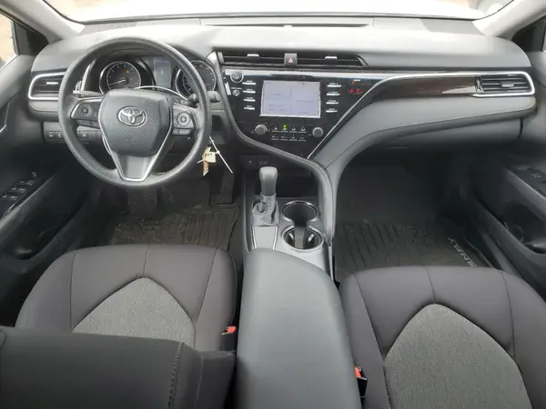 4T1B11HK8JU573686 2018 TOYOTA CAMRY - Image 8