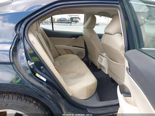 4T1B11HK8JU574434 2018 TOYOTA CAMRY - Image 8