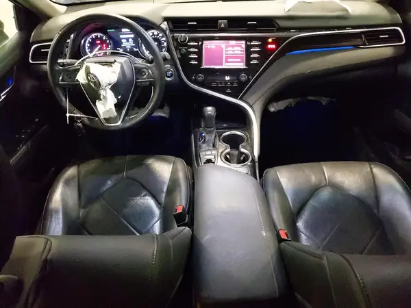 4T1B11HK8JU575227 2018 TOYOTA CAMRY - Image 8