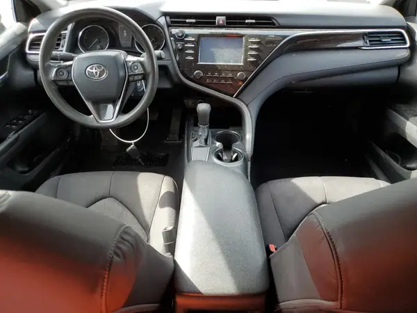 4T1B11HK8JU576300 2018 TOYOTA CAMRY - Image 8
