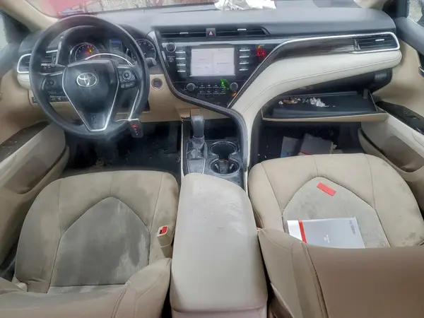 4T1B11HK8JU576698 2018 TOYOTA CAMRY - Image 8