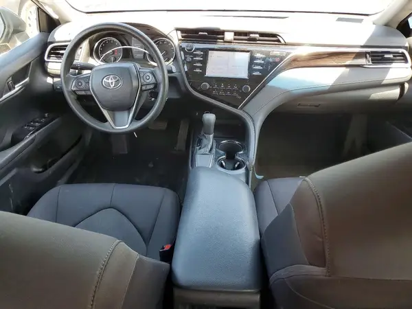 4T1B11HK8JU577074 2018 TOYOTA CAMRY - Image 8