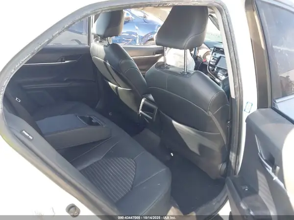 4T1B11HK8JU581416 2018 TOYOTA CAMRY - Image 8