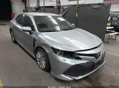 4T1B11HK8JU584560 2018 TOYOTA CAMRY