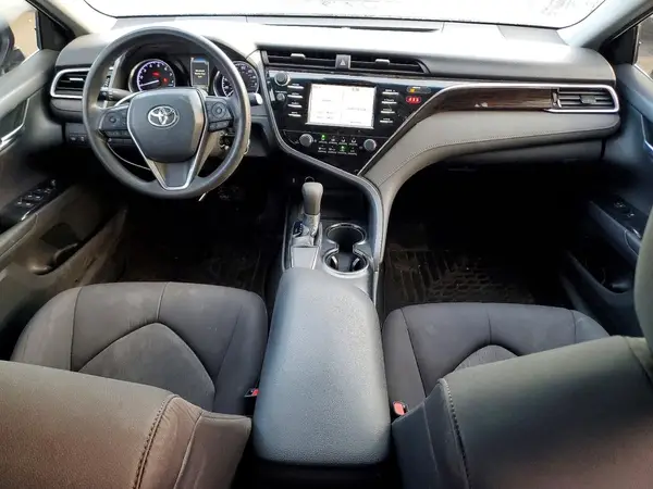 4T1B11HK8JU585675 2018 TOYOTA CAMRY - Image 8