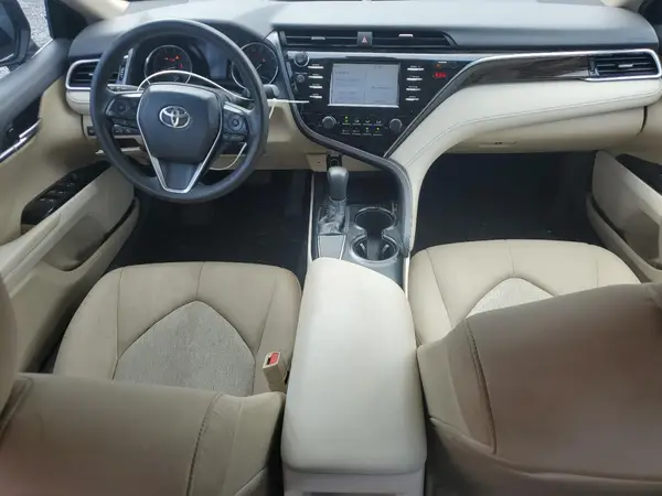 4T1B11HK8JU586728 2018 TOYOTA CAMRY - Image 8