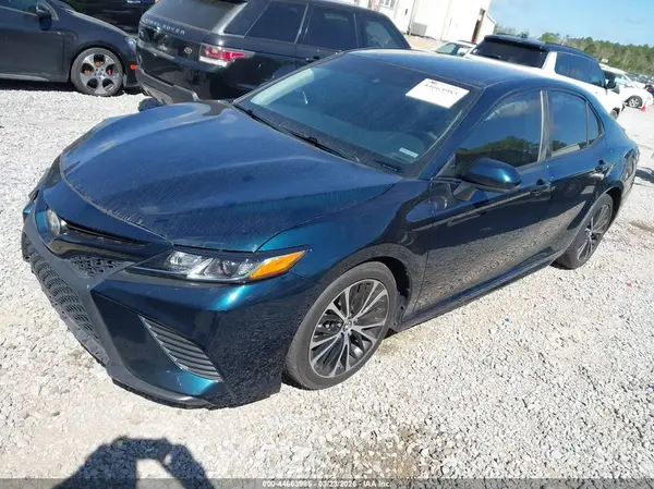 4T1B11HK8JU587135 2018 TOYOTA CAMRY - Image 2