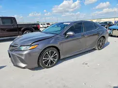 4T1B11HK8JU588592 2018 TOYOTA CAMRY