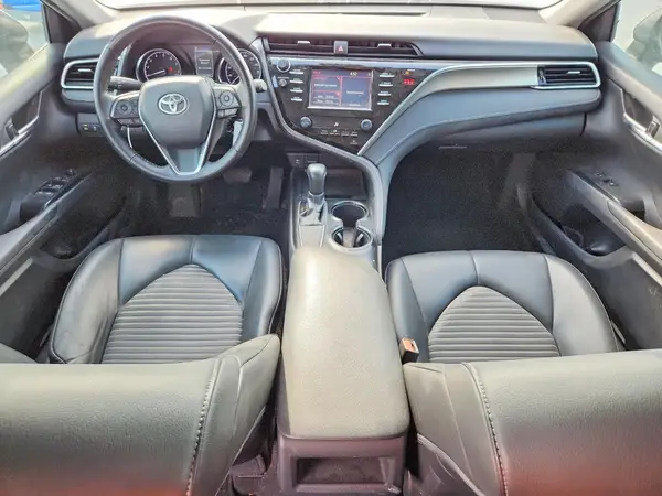 4T1B11HK8JU588592 2018 TOYOTA CAMRY - Image 8