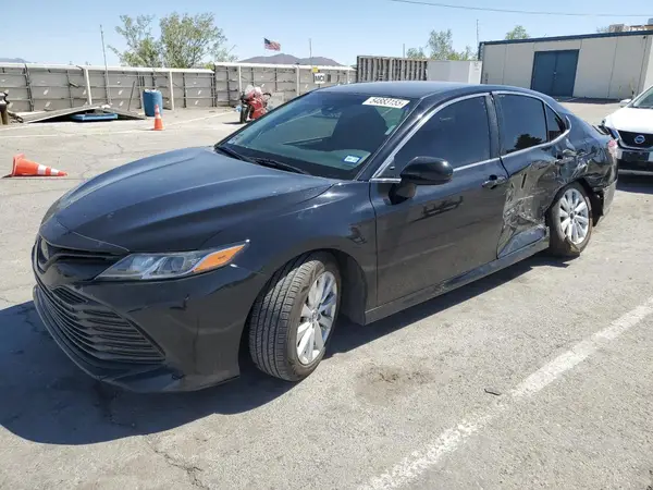 4T1B11HK8JU595381 2018 TOYOTA CAMRY - Image 1