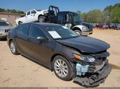 4T1B11HK8JU598555 2018 TOYOTA CAMRY