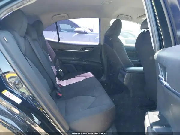 4T1B11HK8JU600059 2018 TOYOTA CAMRY - Image 8