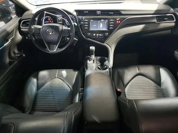 4T1B11HK8JU600501 2018 TOYOTA CAMRY - Image 8