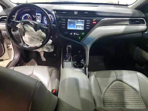 4T1B11HK8JU600790 2018 TOYOTA CAMRY - Image 8