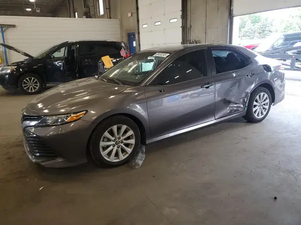 4T1B11HK8JU601504 2018 TOYOTA CAMRY - Image 1