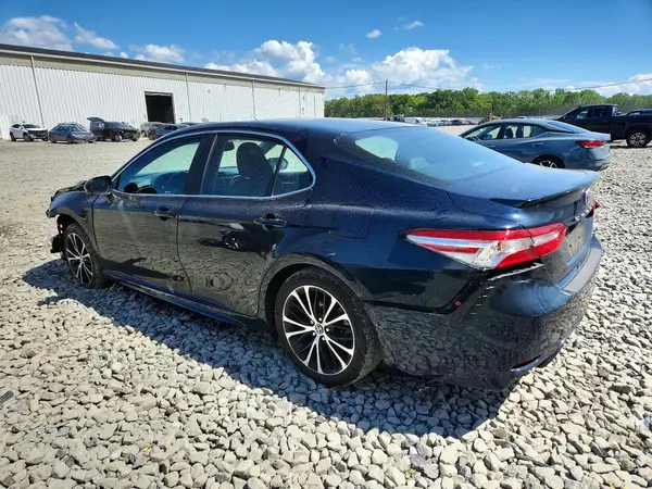 4T1B11HK8JU602507 2018 TOYOTA CAMRY - Image 2