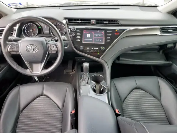 4T1B11HK8JU605682 2018 TOYOTA CAMRY - Image 8