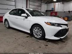4T1B11HK8JU607402 2018 TOYOTA CAMRY