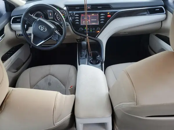 4T1B11HK8JU608730 2018 TOYOTA CAMRY - Image 8