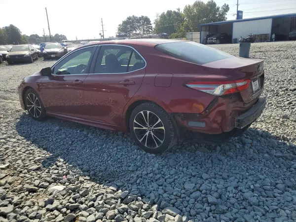 4T1B11HK8JU609117 2018 TOYOTA CAMRY - Image 2