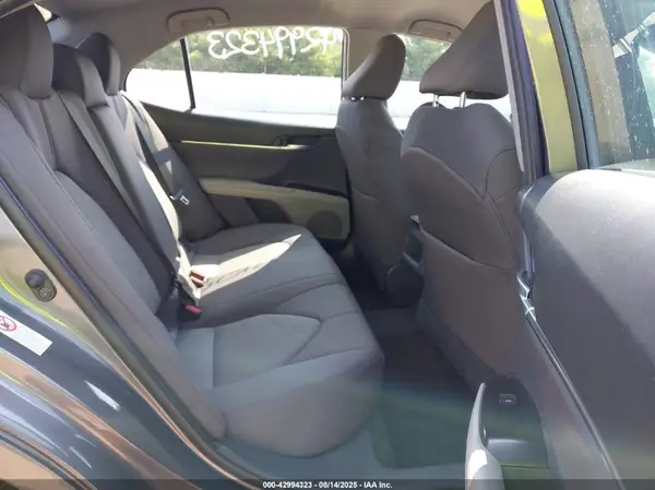 4T1B11HK8JU609781 2018 TOYOTA CAMRY - Image 8