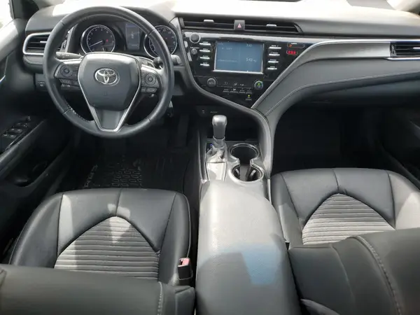 4T1B11HK8JU611885 2018 TOYOTA CAMRY - Image 8