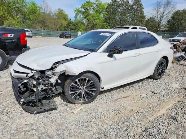 4T1B11HK8JU618013 2018 TOYOTA CAMRY