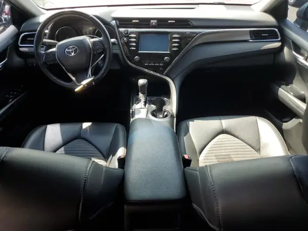 4T1B11HK8JU618304 2018 TOYOTA CAMRY - Image 8
