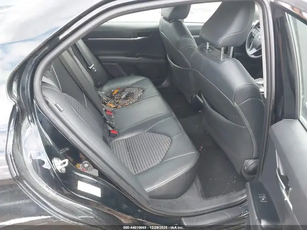 4T1B11HK8JU622501 2018 TOYOTA CAMRY - Image 8