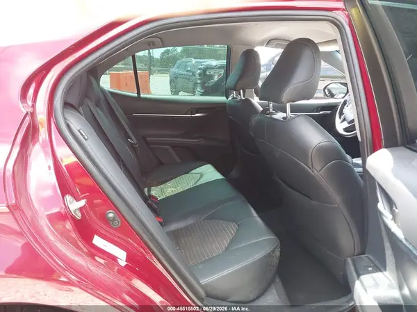 4T1B11HK8JU625205 2018 TOYOTA CAMRY - Image 8