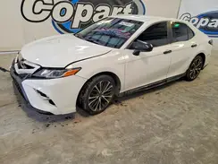 4T1B11HK8JU626077 2018 TOYOTA CAMRY